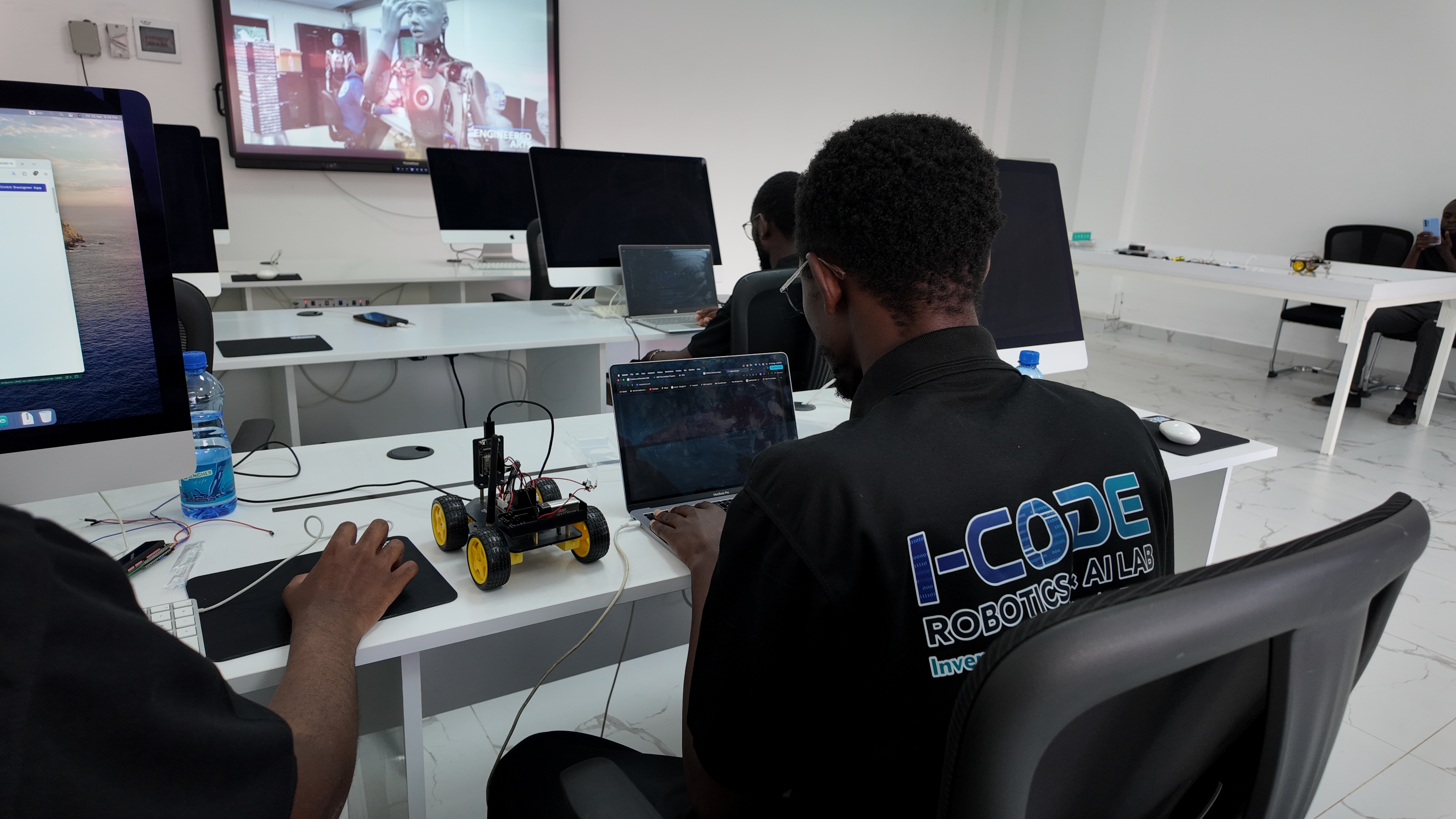 i-CODE Robótica e IA Campamento de Verano 2026